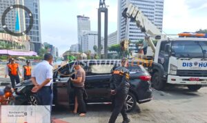 Mobil Nyemplung ke Kolam Bundaran HI, Ini Kronologinya