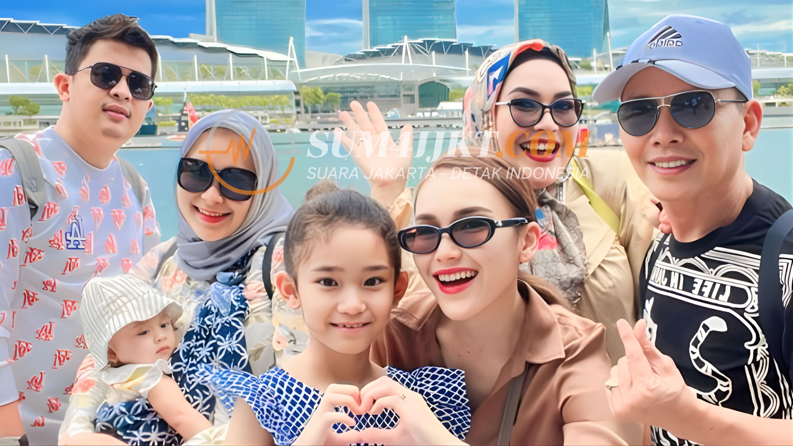 Tradisi Lebaran Ayu Ting Ting: Keliling Gang Sapa Tetangga di Depok Di Era Digital