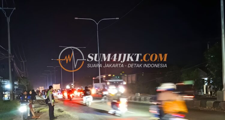 Jalur Pantura Subang Terpantau Ramai Lancar Pemudik Pilih Perjalanan Malam