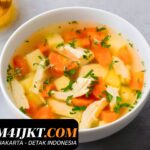 Cara Membuat Sup Ayam Hangat dengan Bahan Mudah Ditemukan