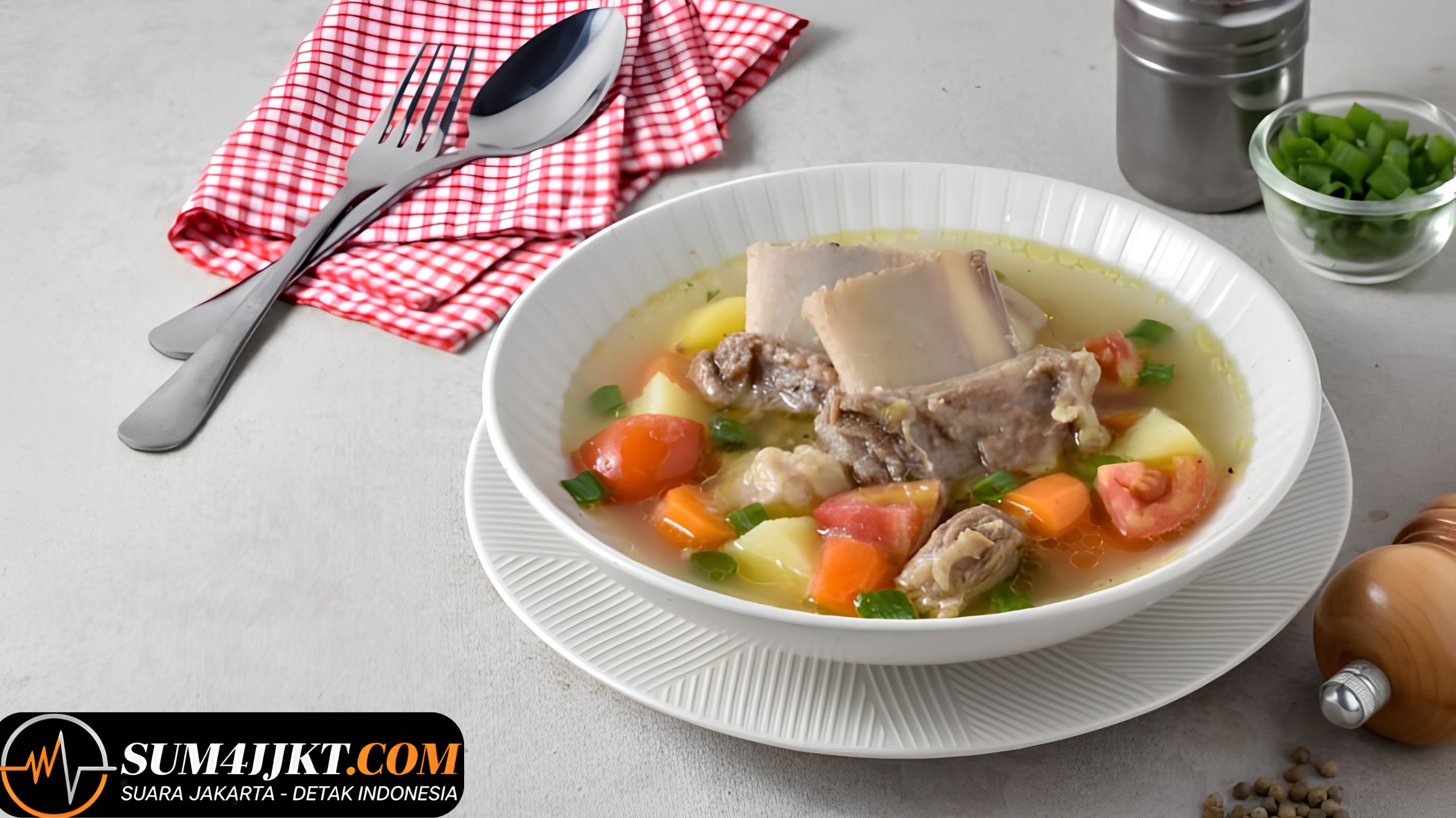 Rahasia Kuah Gurih Sop Iga Sapi Tradisional Jawa