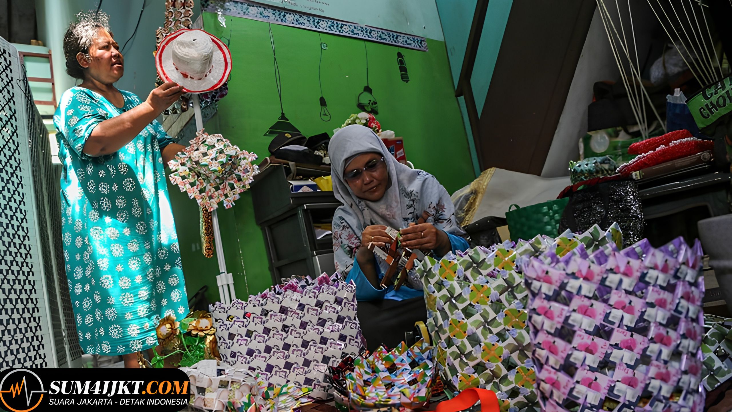 Berawal dari Kepedulian terhadap Lingkungan Sekitar