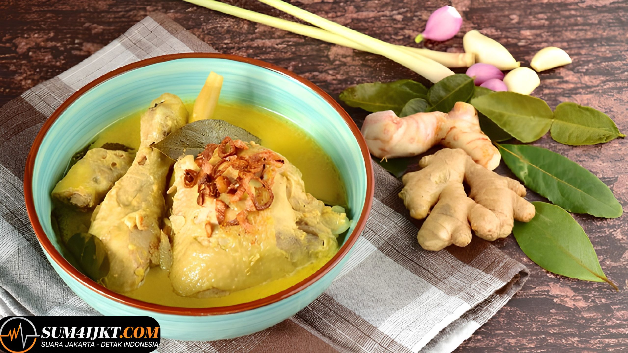 Mengenal Opor Ayam Khas Indonesia yang Melegenda